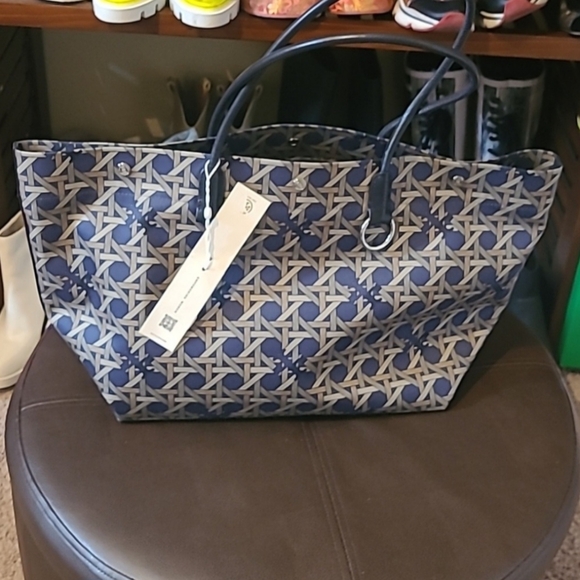 MYSTERY GAME COME PLAY LUXURY AND DESIGNER 25 DOLLARS RUN FOR FUN - Picture 6 of 6